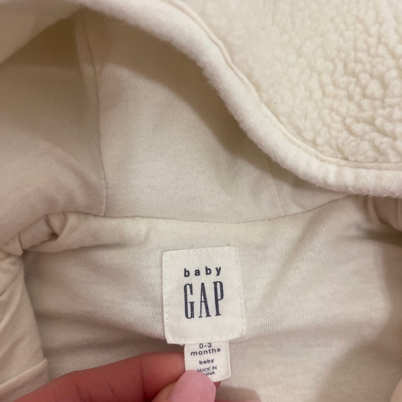 Baby Gap one piece cream outerwear one piece - Picture 3 of 4